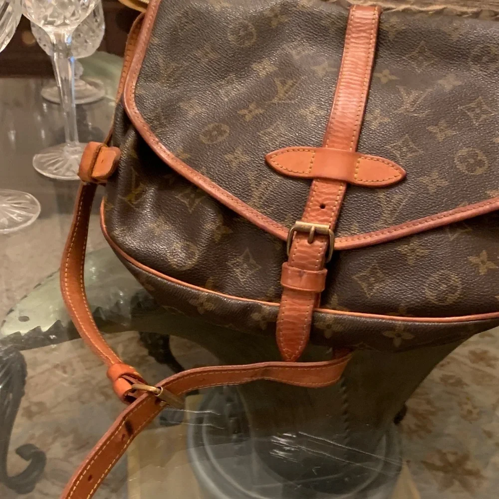 Louis Vuitton Monogram Brown Messenger Bag - Picture 2 of 6